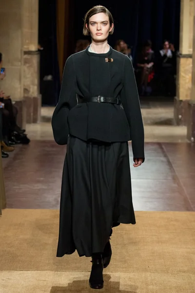 Look 14